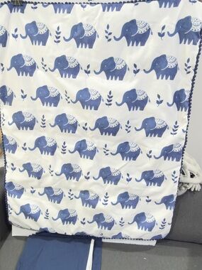 Sahara Elephants Baby Crib Bedding set - New See details